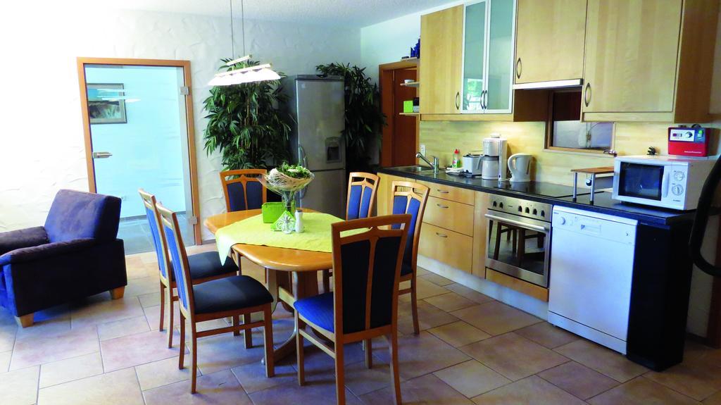 Wellness Apartments Sophienhoehe Am Teich Mechernich Camera foto